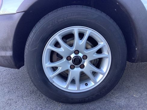 Used 2004 Volvo XC70 image 20