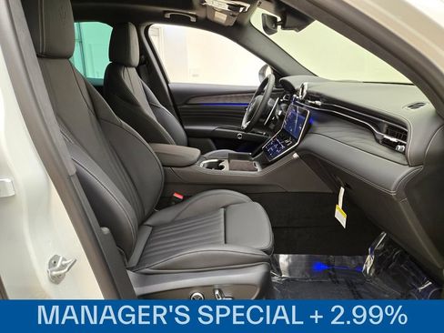 Used 2025 Maserati Grecale Modena AWD/4WD image 22