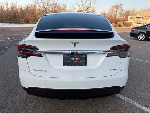 Used 2018 Tesla Model X 100D image 4