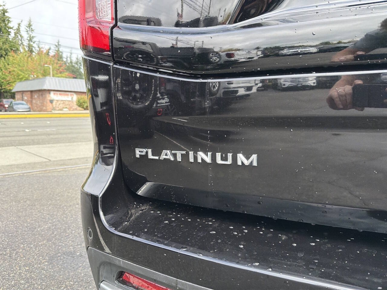 Used 2025 Ford Expedition Max Platinum AWD/4WD image 6