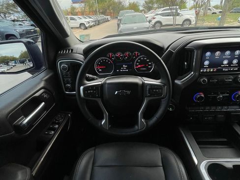 Used 2022 Chevrolet Silverado 1500 LT Trail Boss w/ Convenience Package II image 12