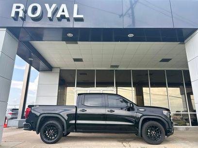 Used 2022 GMC Sierra 1500 Elevation w/ Elevation Premium Package