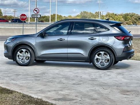 Used 2025 Ford Escape ST-Line w/ Equipment Group 301A image 4