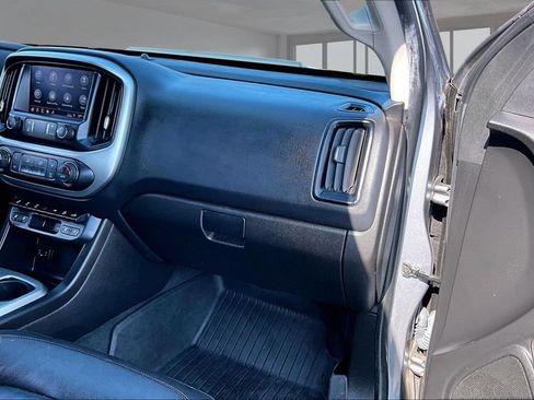 Used 2020 Chevrolet Colorado ZR2 w/ Colorado ZR2 Bison Edition AWD/4WD image 17