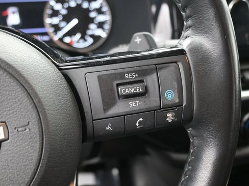 Used 2022 Nissan Pathfinder SL image 24