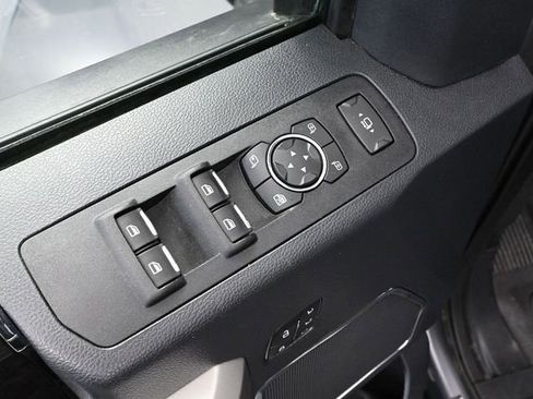 Used 2022 Ford F250 Lariat w/ Tremor Off-Road Package image 21