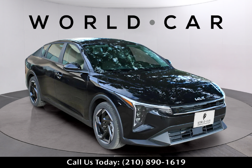 Used 2025 Kia K4 EX FWD image 1