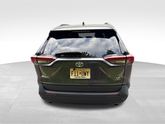 Used 2025 Toyota RAV4 LE AWD/4WD image 4