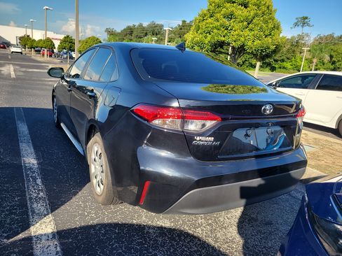 Certified 2024 Toyota Corolla LE FWD image 5