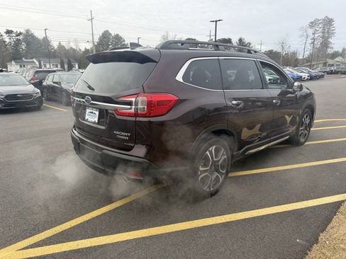 Used 2023 Subaru Ascent Touring image 5