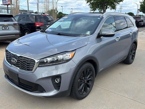 Used 2020 Kia Sorento EX AWD/4WD image 3