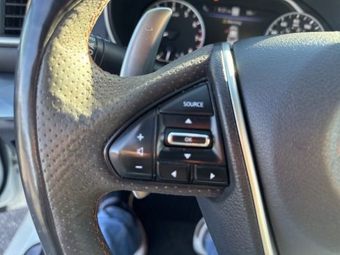 Used 2019 Nissan Maxima SR w/ Premium Package image 32