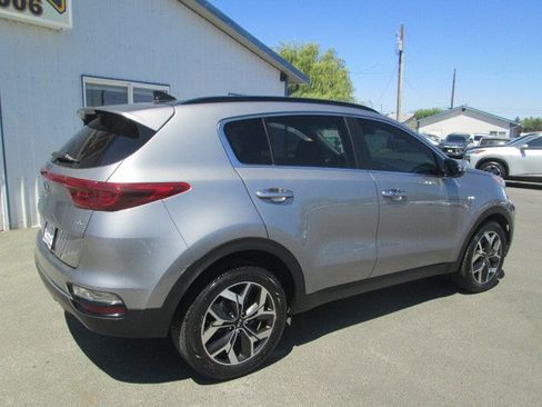 Used 2021 Kia Sportage EX w/ EX Technology Package AWD/4WD image 6