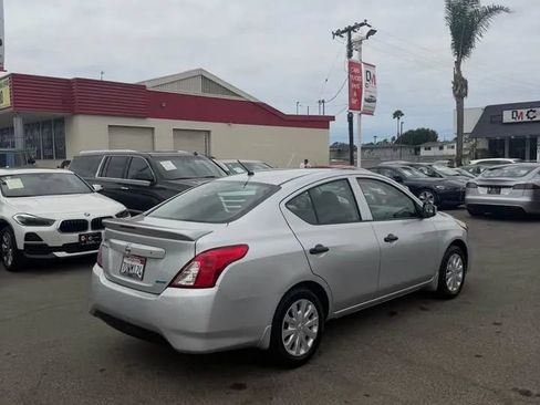 Used 2016 Nissan Versa S Plus FWD image 4