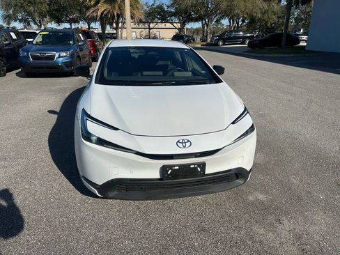 Used 2023 Toyota Prius LE image 12