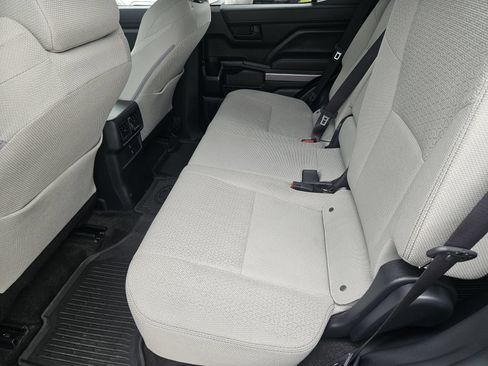 Used 2025 Toyota 4Runner SR5 RWD image 18