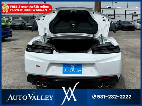 Used 2017 Chevrolet Camaro SS RWD image 30