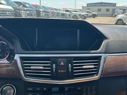 Used 2011 Mercedes-Benz E 350 Sedan image 20