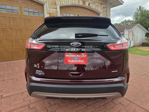 Used 2024 Ford Edge SEL w/ Convenience Package AWD/4WD image 4