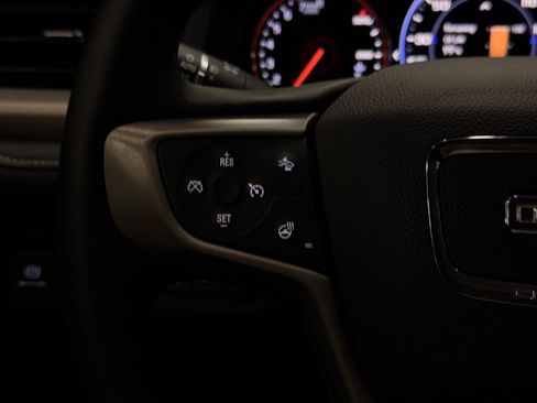 Used 2023 GMC Acadia Denali w/ Denali Technology Package FWD image 45