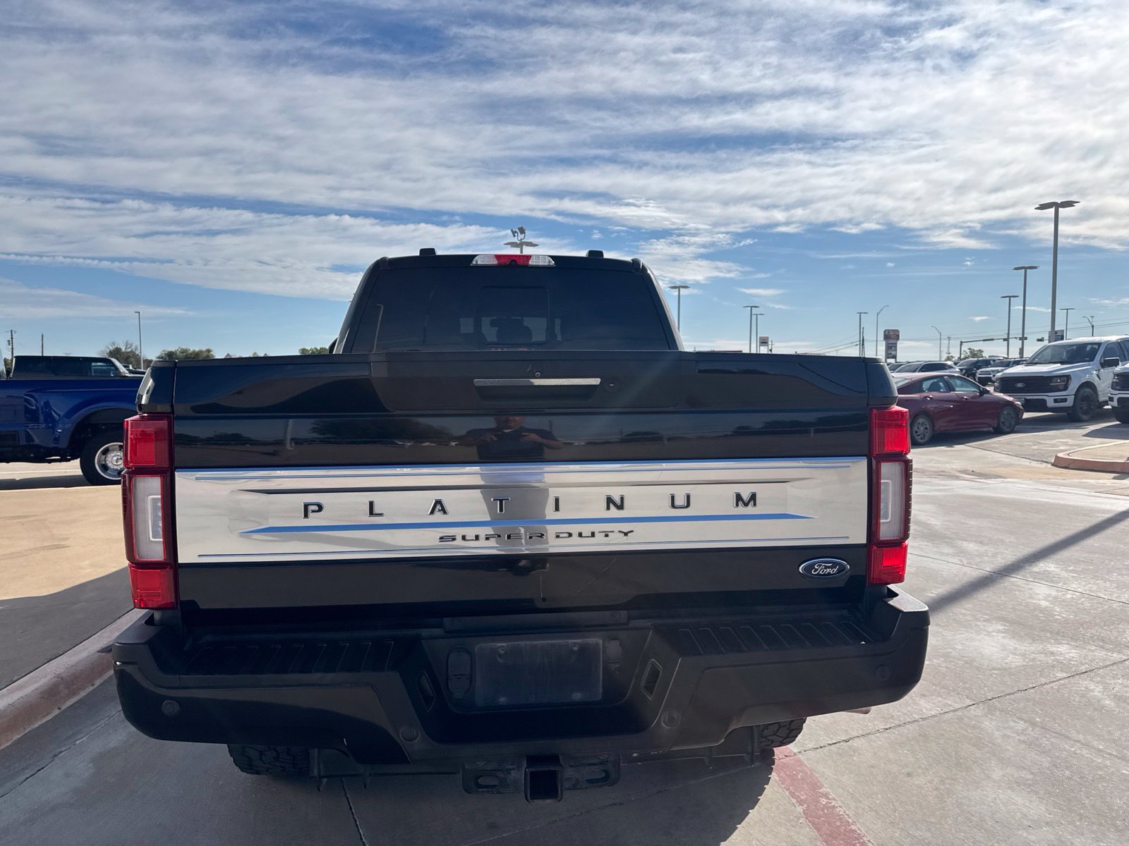 Used 2022 Ford F250 Platinum AWD/4WD image 3