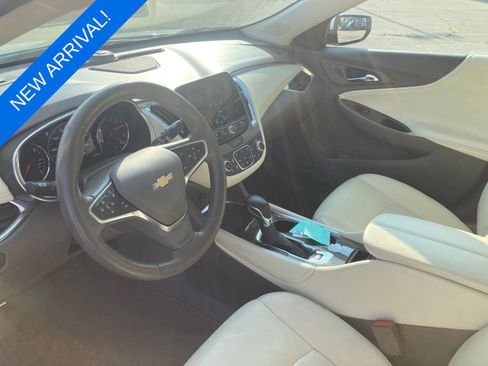 Used 2024 Chevrolet Malibu LT FWD image 7