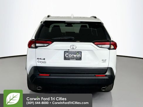 Used 2023 Toyota RAV4 XLE image 14