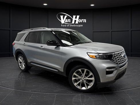 Used 2023 Ford Explorer Platinum w/ Class IV Trailer Tow Package image 1