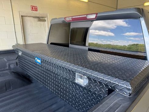 Used 2020 GMC Sierra 1500 AT4 w/ AT4 Premium Package AWD/4WD image 32