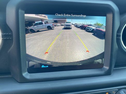 Certified 2023 Jeep Wrangler Sahara image 31