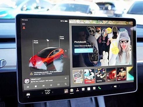 Used 2023 Tesla Model 3 Standard Range RWD image 31
