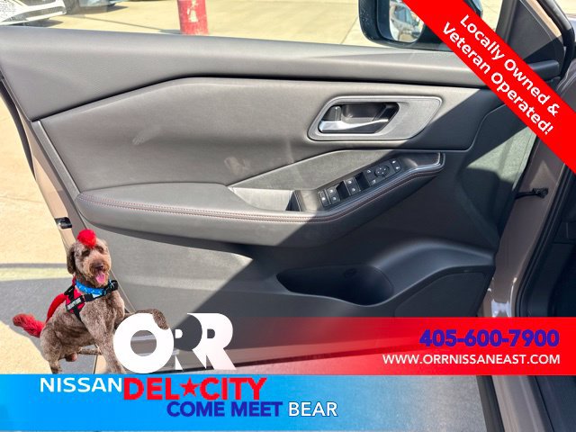 New 2026 Nissan Rogue SV AWD/4WD image 15