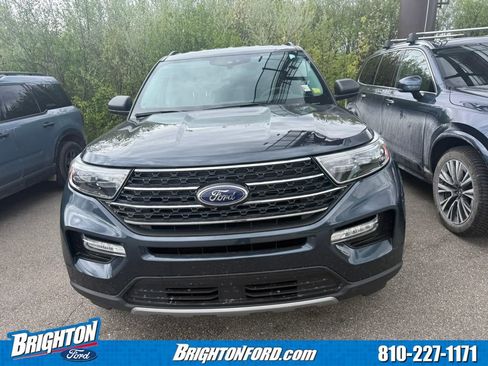 Certified 2024 Ford Explorer XLT w/ Equipment Group 202A AWD/4WD image 2