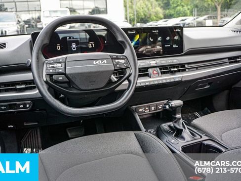 Used 2025 Kia K4 FWD image 27