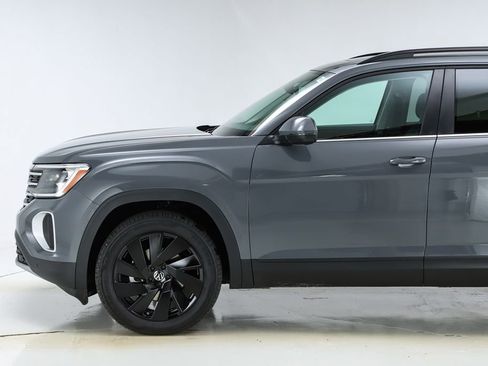 New 2026 Volkswagen Atlas SE image 43