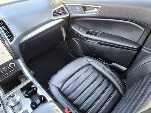 Certified 2022 Ford Edge SEL w/ Convenience Package image 15