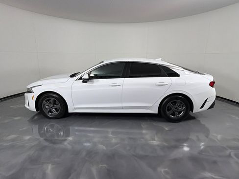 Used 2022 Kia K5 LX FWD image 8