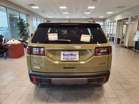 New 2026 Jeep Cherokee Laredo AWD/4WD image 8
