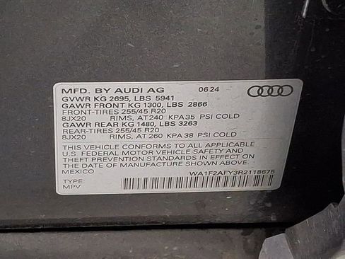 Used 2024 Audi Q5 e Prestige w/ Prestige Package image 26