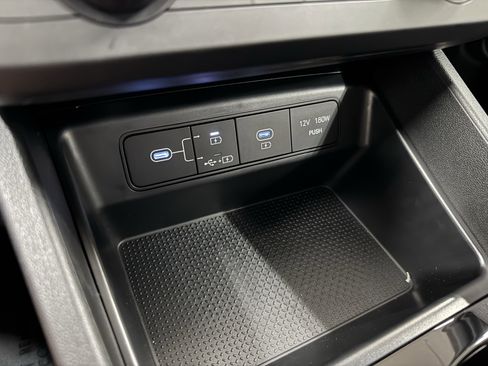 New 2025 Hyundai Santa Cruz SE image 9