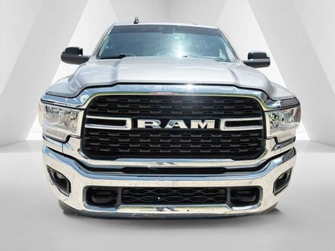 Used 2022 RAM 2500 Big Horn AWD/4WD image 2