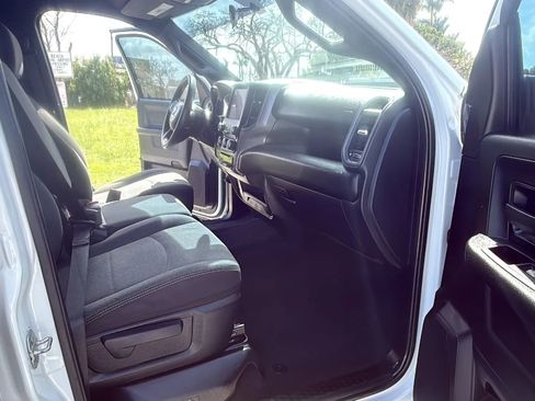 Used 2022 RAM 3500 Tradesman AWD/4WD image 15