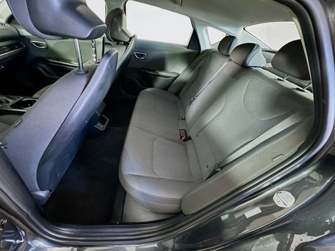 Used 2025 Kia K4 LXS image 26