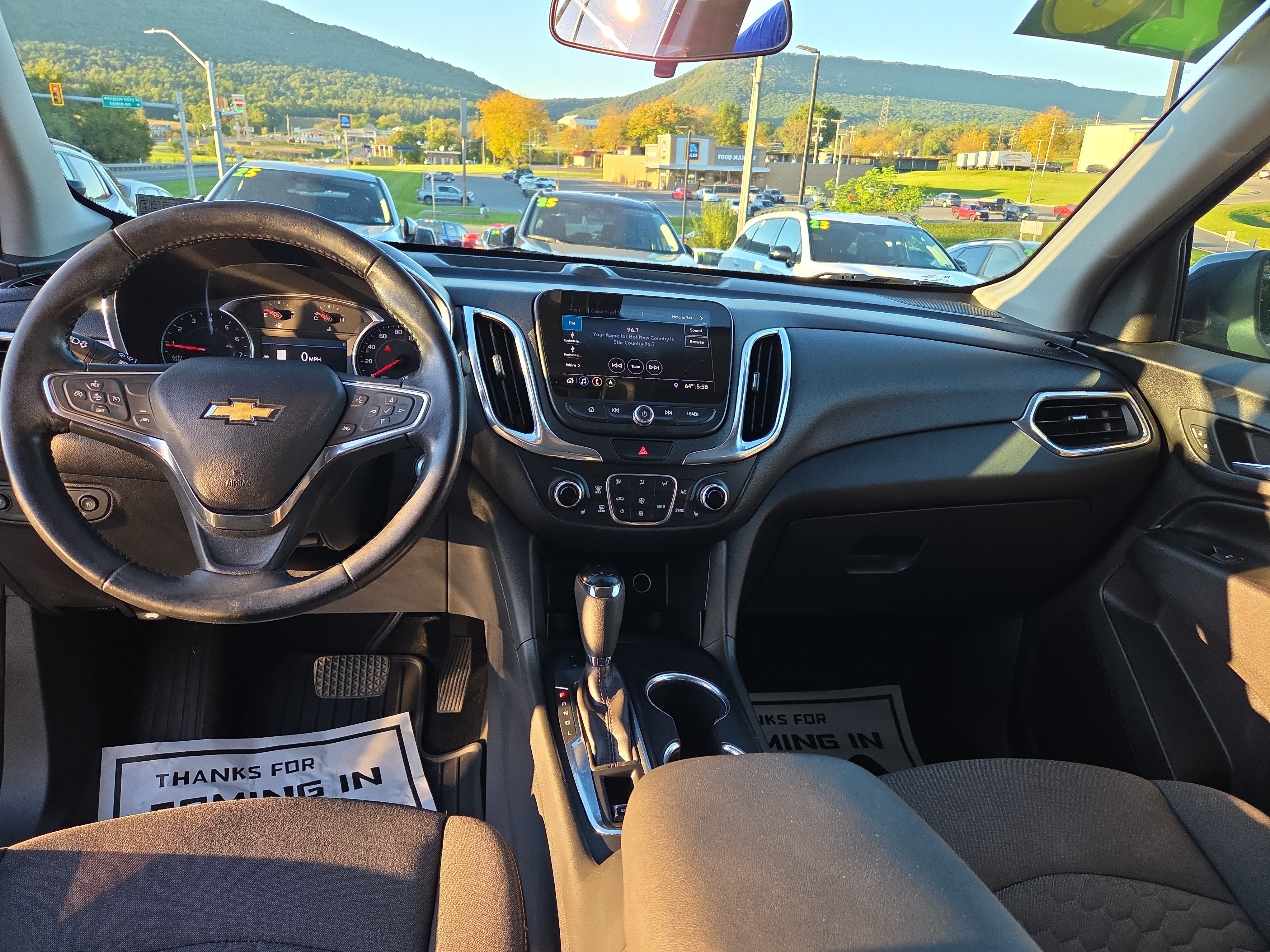 Used 2020 Chevrolet Equinox LT AWD/4WD image 14
