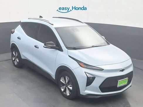 Used 2022 Chevrolet Bolt EUV LT w/ Convenience Package FWD image 19