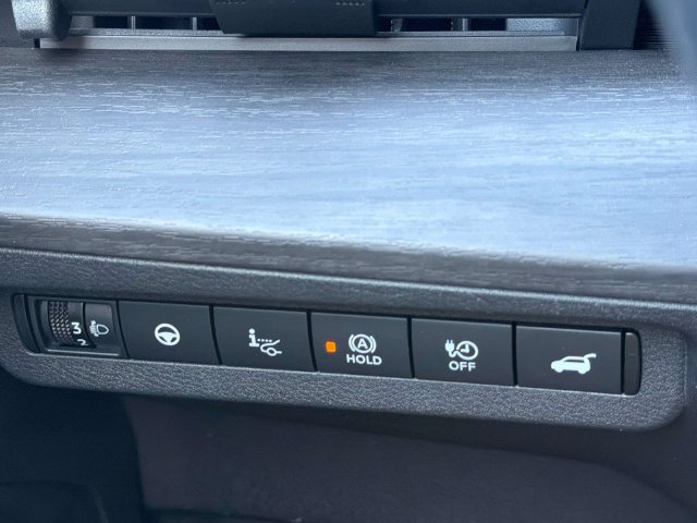 Certified 2024 Nissan Ariya FWD image 30