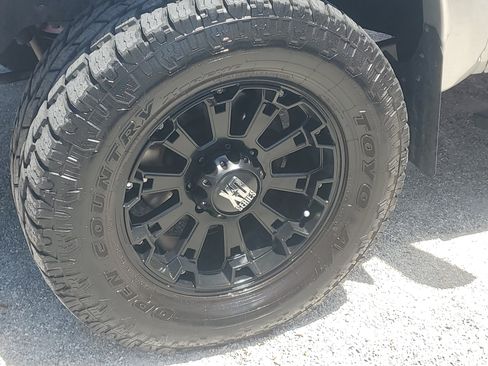 Used 2014 Ford F350 Platinum AWD/4WD image 4