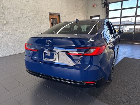 Used 2026 Toyota Camry XLE image 7