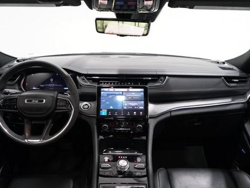Used 2023 Jeep Grand Cherokee L Overland w/ Luxury Tech Group IV AWD/4WD image 13