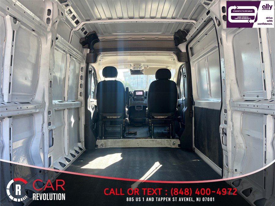 Used 2025 RAM ProMaster 2500 w/ Convenience Group FWD image 8
